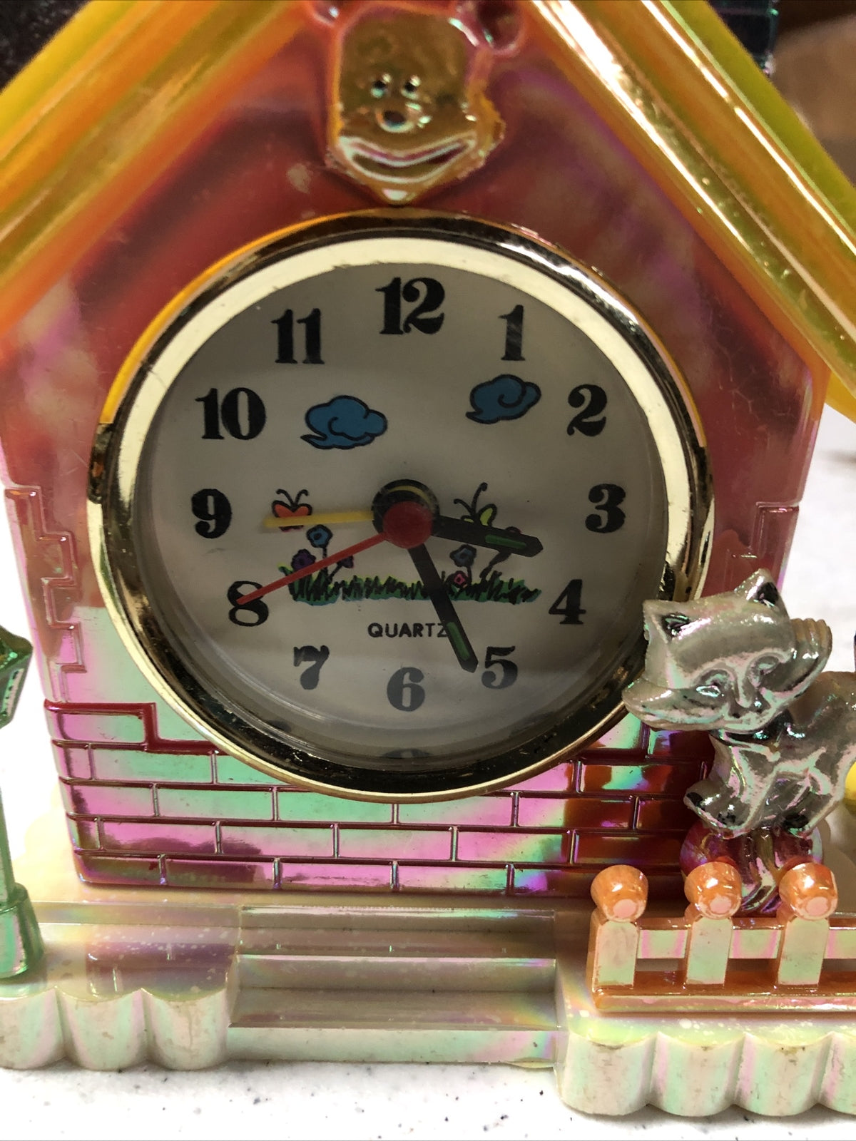 Vintage 6" Plastic Home House Clock With Cat And Fence Untested Needs Batteries6