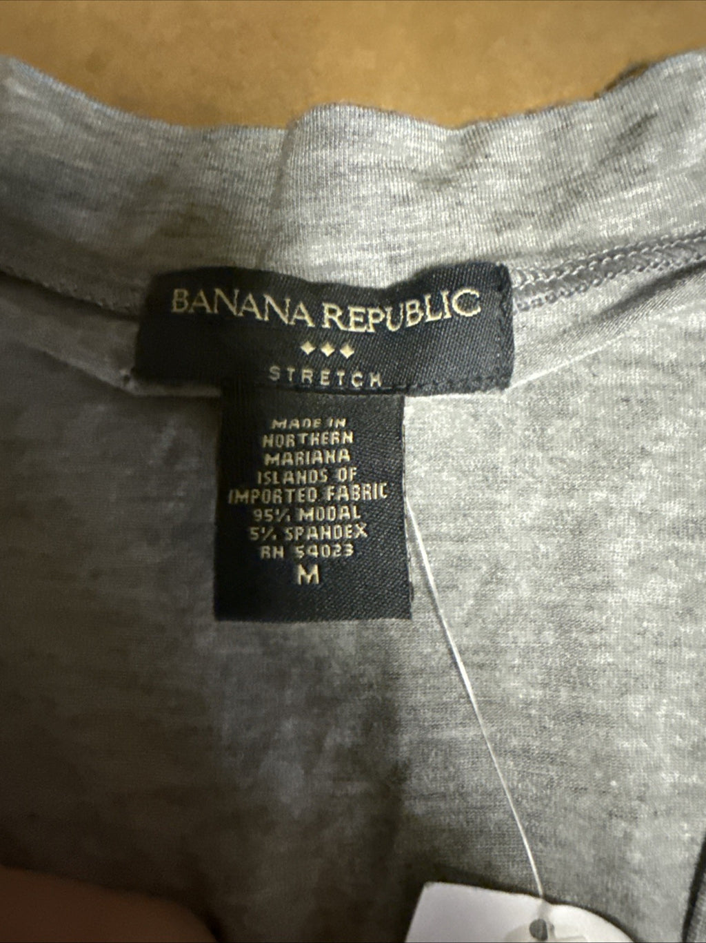 NWT Banana Republic Women’s Gray V Neck Long Sleeve Shirt Size Medium3