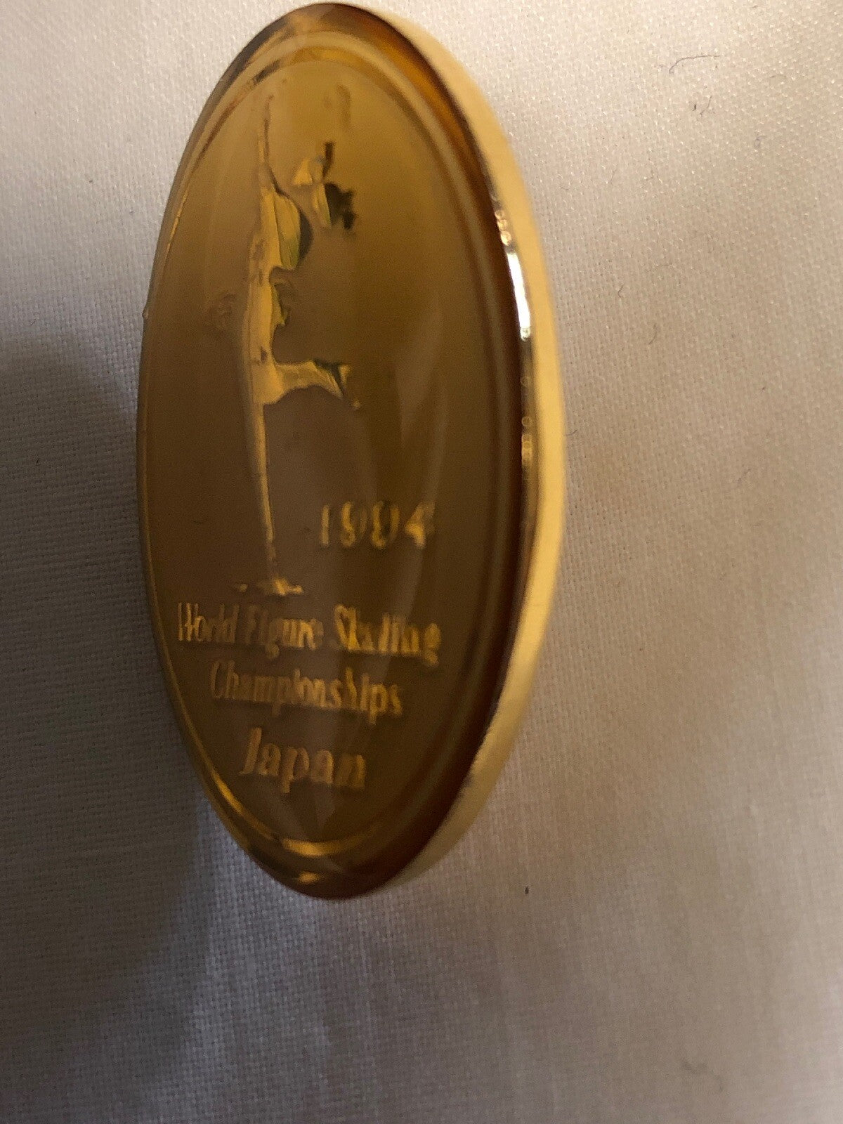 VtG 1994 Tour Of World Figure Skating Japan Champions pin Gold Played1
