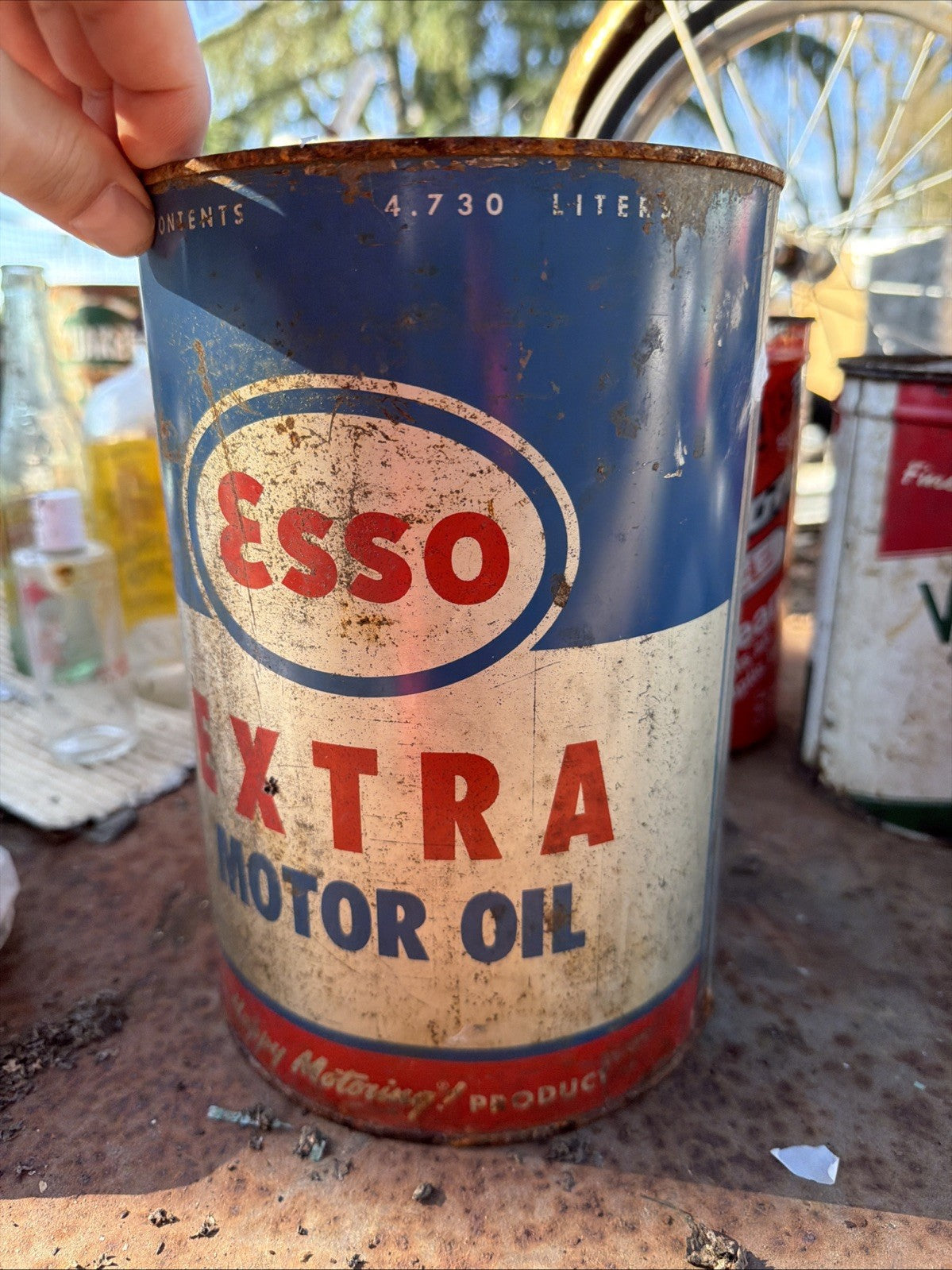 Vintage Esso Unexcelled Graphic Motor Oil 5-Quart Can5