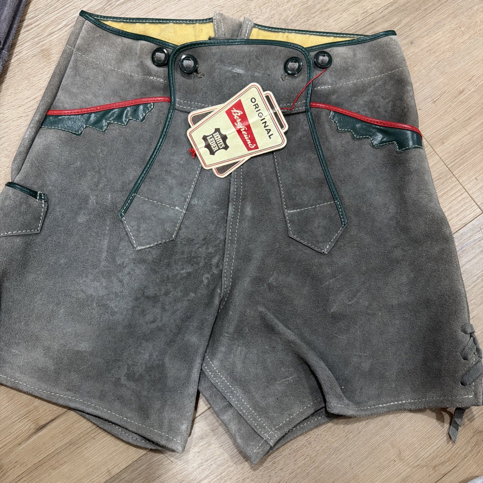 VINTAGE GERMAN LEDERHOSEN  GRAY SUEDE  LEATHER OKTOBERFEST FESTIVAL Women Men??0