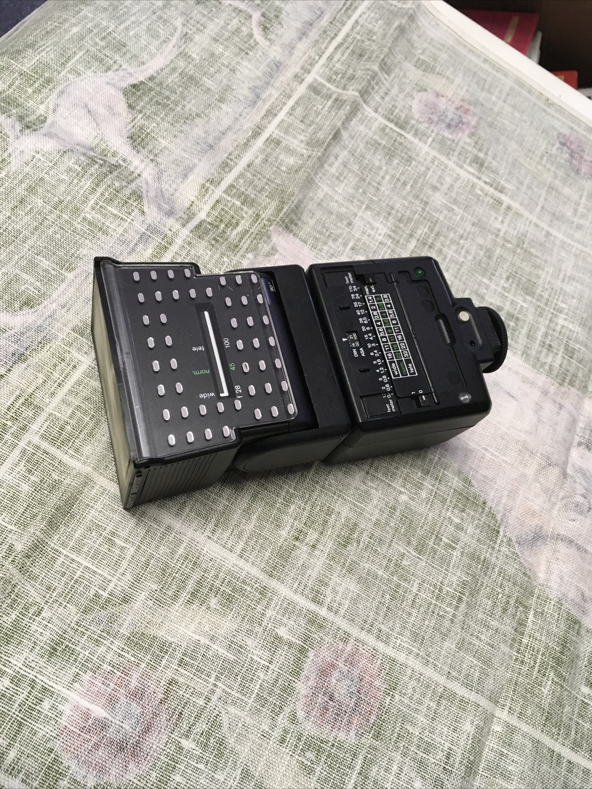 Braun VarioZoom 340M SCA Electronic Flash Unit2