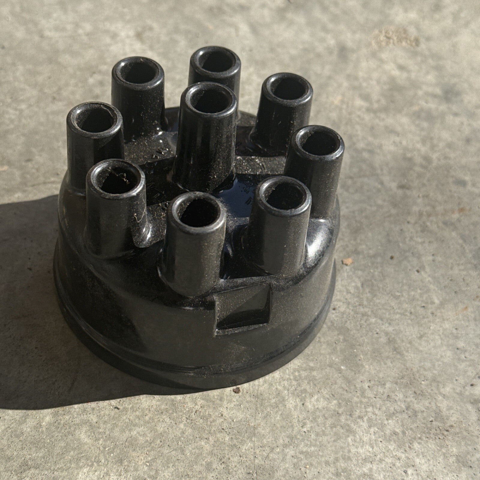 Autolite Distributor Cap 3-304 8-Cylinder Vintage3