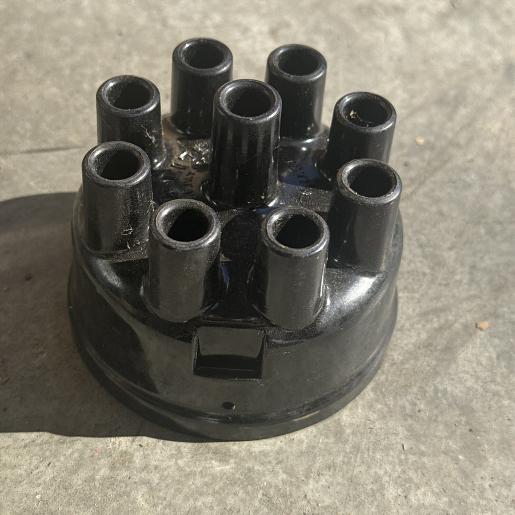 Autolite Distributor Cap 3-304 8-Cylinder Vintage4