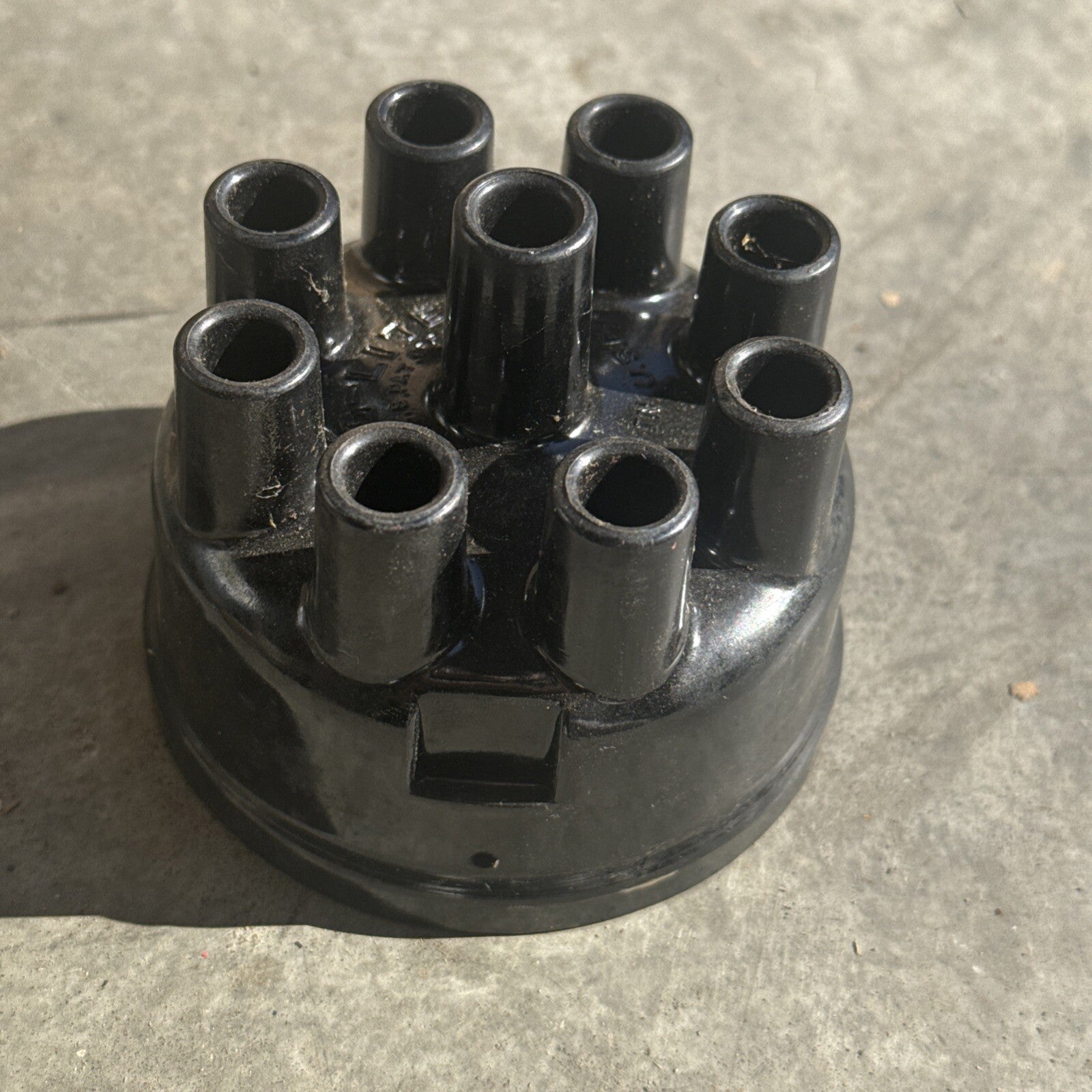 Autolite Distributor Cap 3-304 8-Cylinder Vintage4