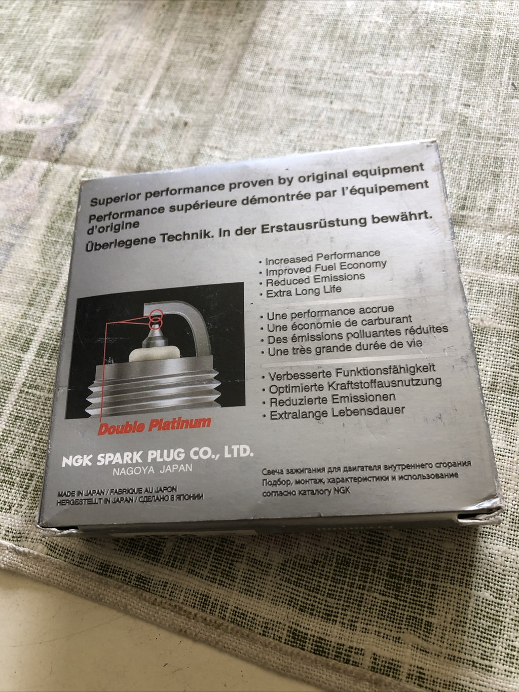4 pcs - NGK Laser Platinum Premium Spark Plugs PLFR5A-11 No. 6240 Open Box2