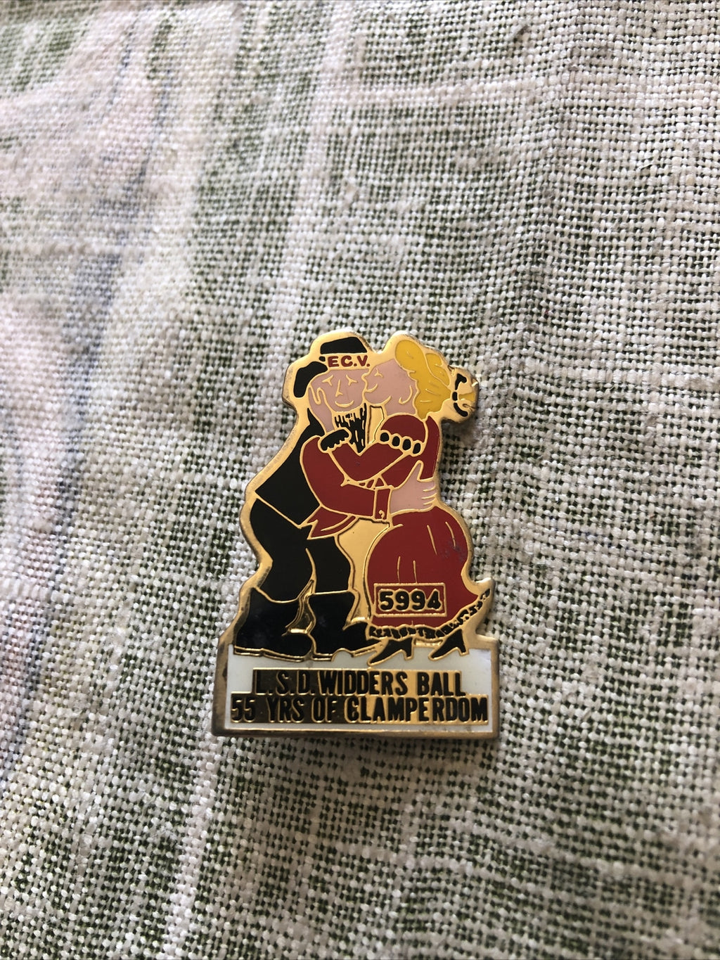Vintage ECV 5994 L.S.D Widders Ball 55 Yrs Of Clamperdom Pin Clampers Brooch0