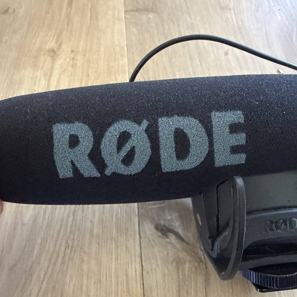 Rode VideoMic Pro Shotgun Condenser Microphone1