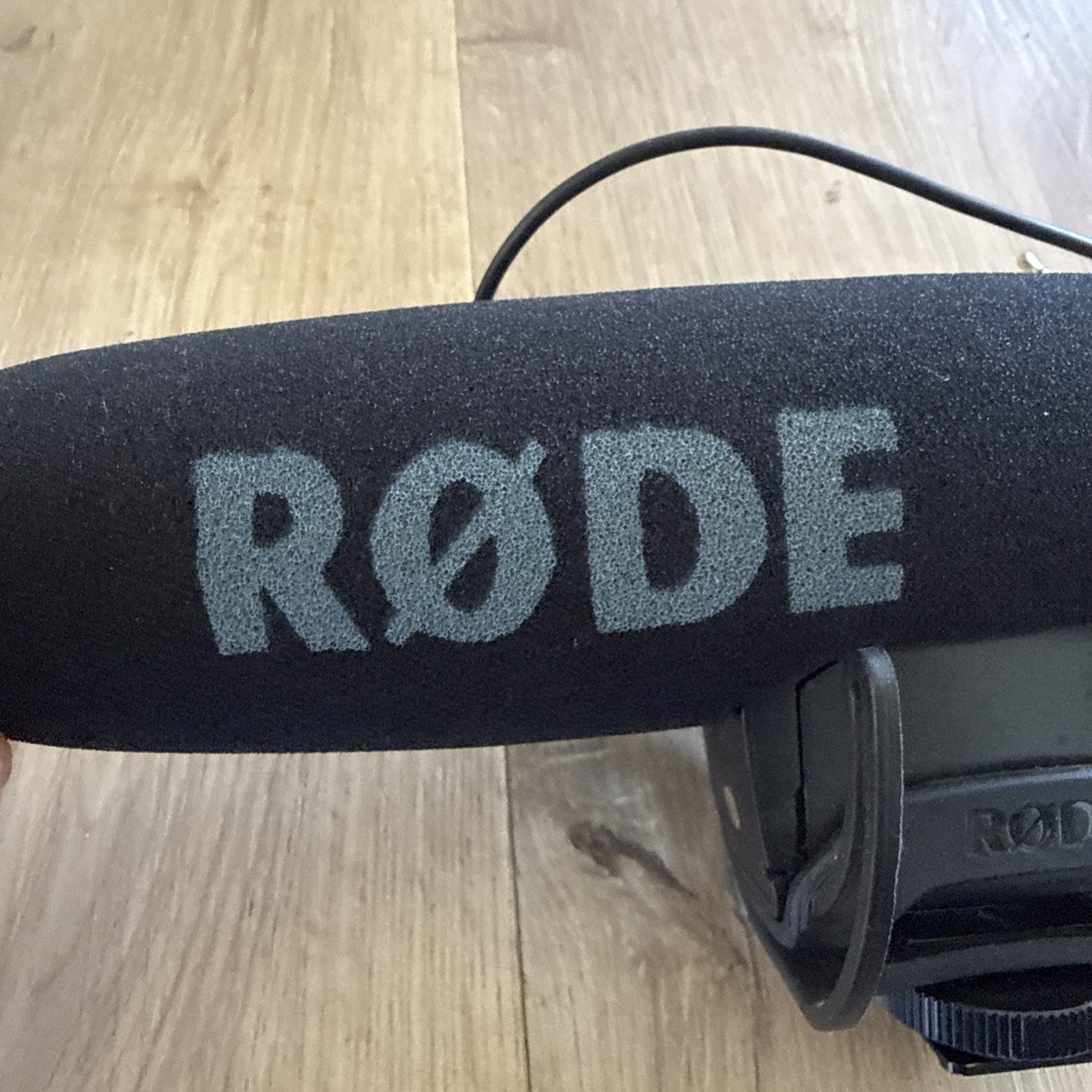 Rode VideoMic Pro Shotgun Condenser Microphone1