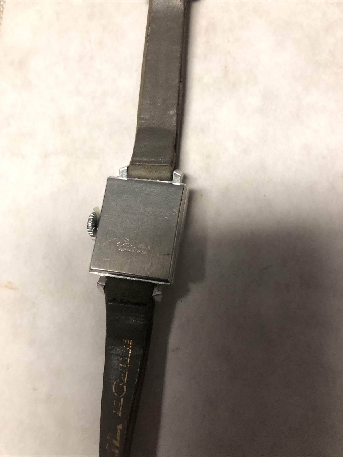 Vintage Timed Watch Green Band Lady’s Watch Not Running4