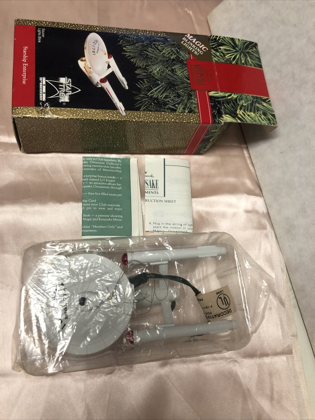 Hallmark  1991 Starship Enterprise, Star Trek New Opened Box2
