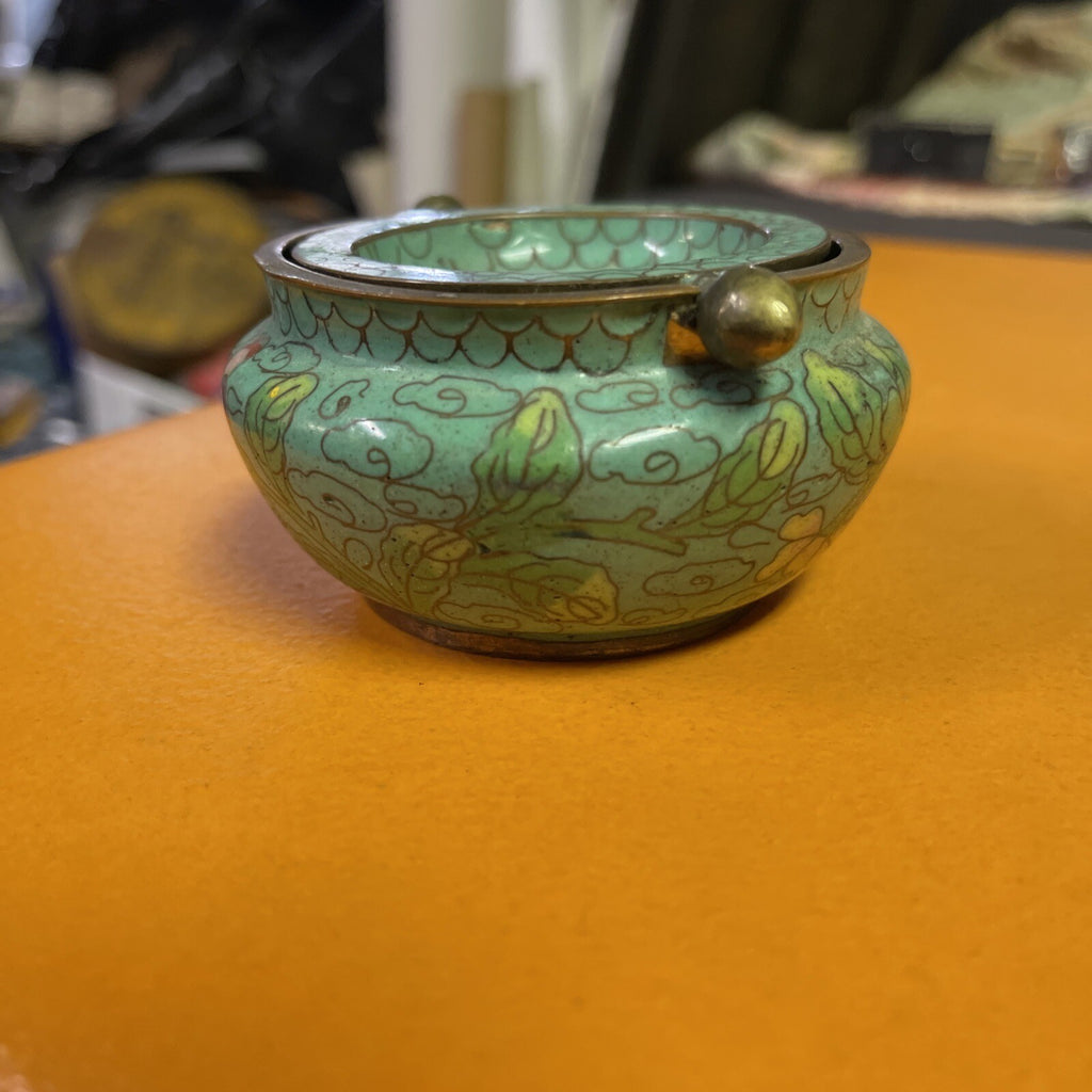 VTG CHINESE CLOISONNE ENAMEL BRASS FLOWERS FLIP TOP LID INCENSE BURNER ASHTRAY2