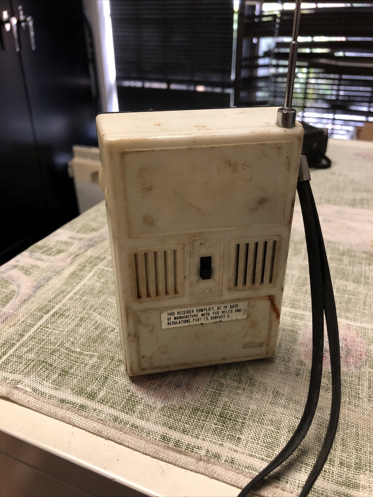 Vintage 1960s Toshiba RP-109F AM/FM Radio4