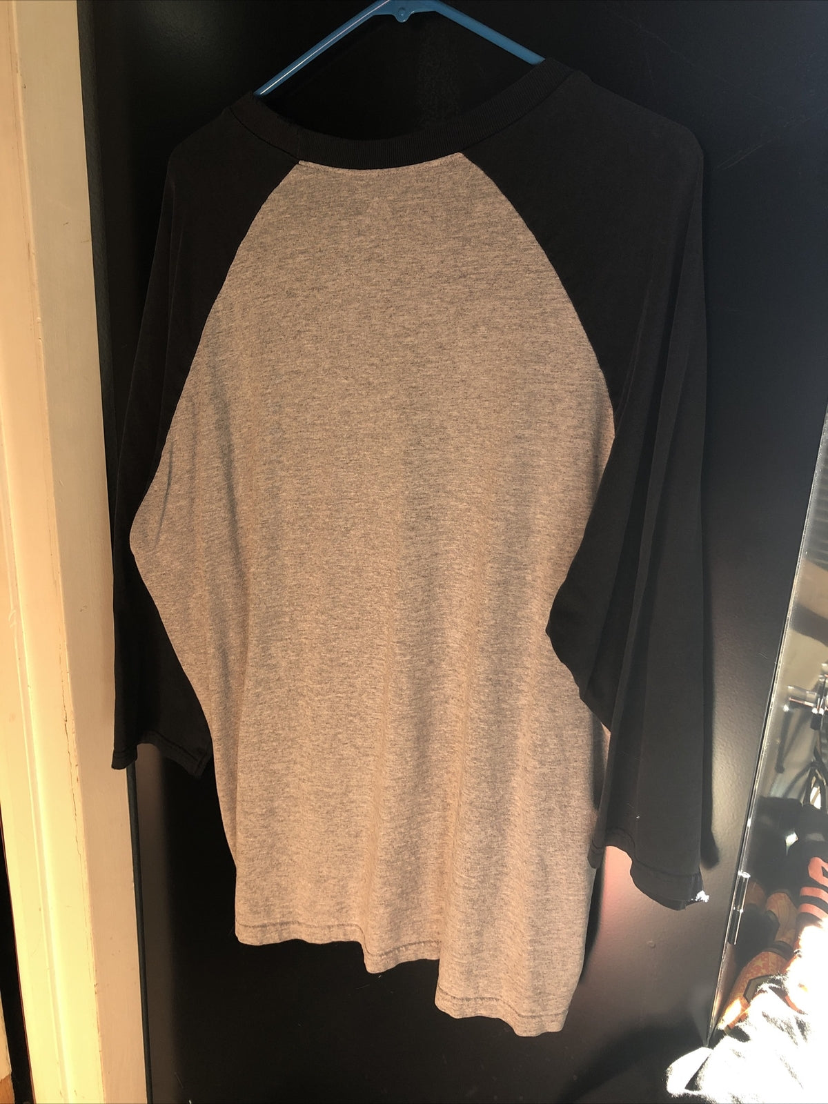 San Francisco Giants 3/4 Sleeve Shirt Size XL4