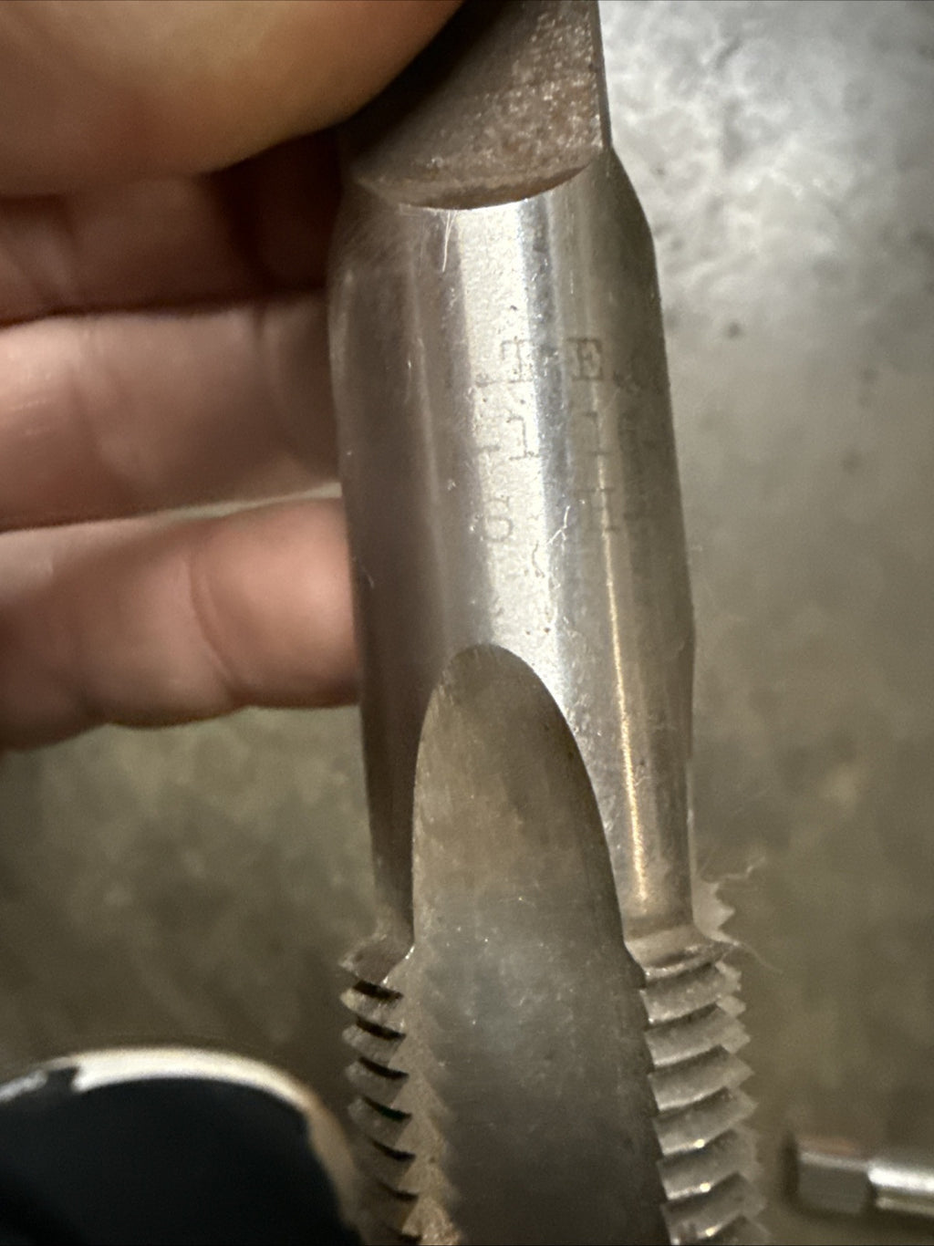 D. T. E. Co.  1-1/16 - 12 PIPE TAP HIGH SPEED2