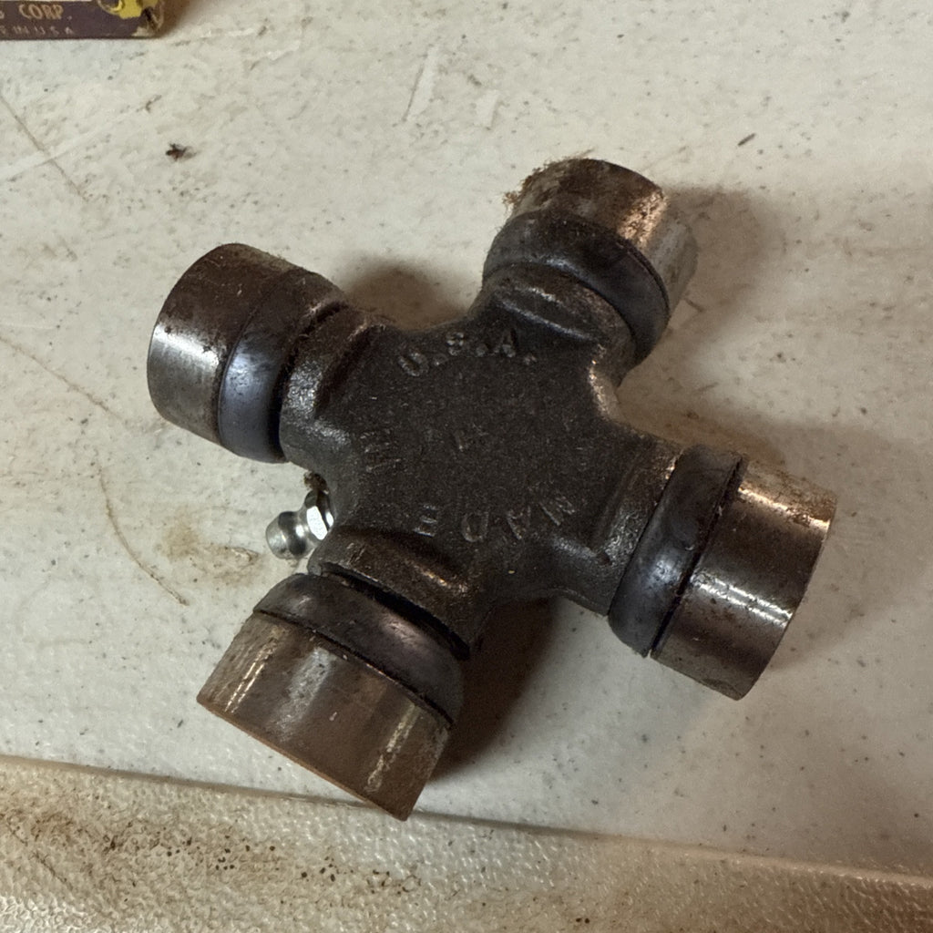 Torque Universal Joint U-Joint part number (329) New in Box3