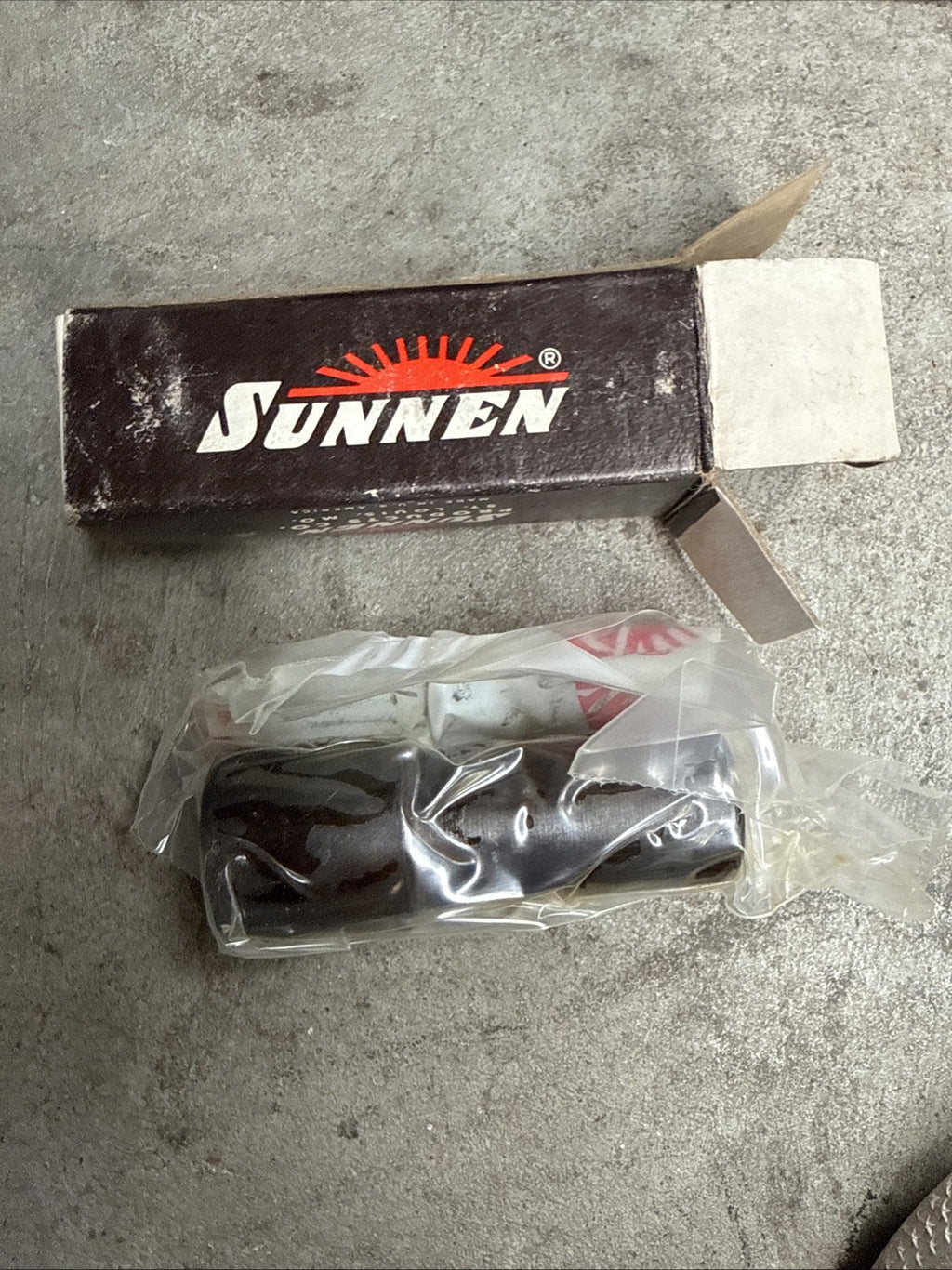 Sunnen Guide Bushing New in Box Lot Of 811