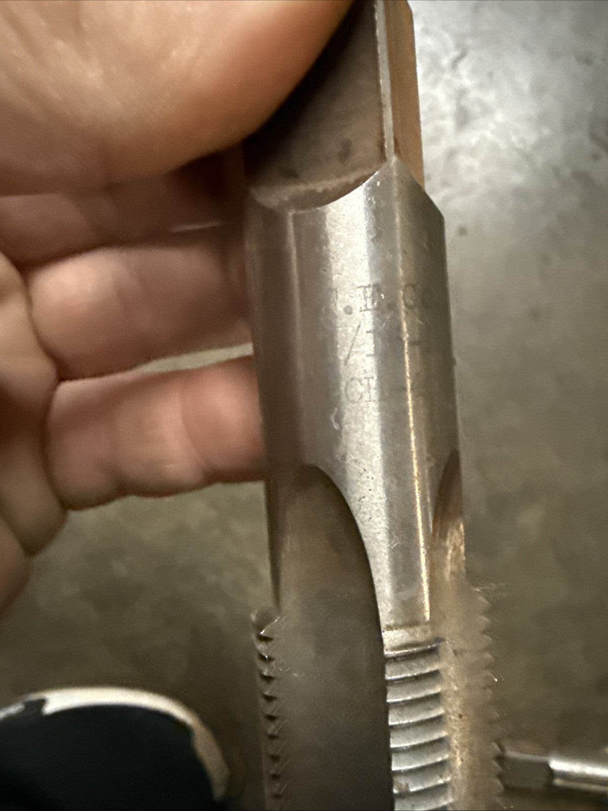 D. T. E. Co.  1-1/16 - 12 PIPE TAP HIGH SPEED1