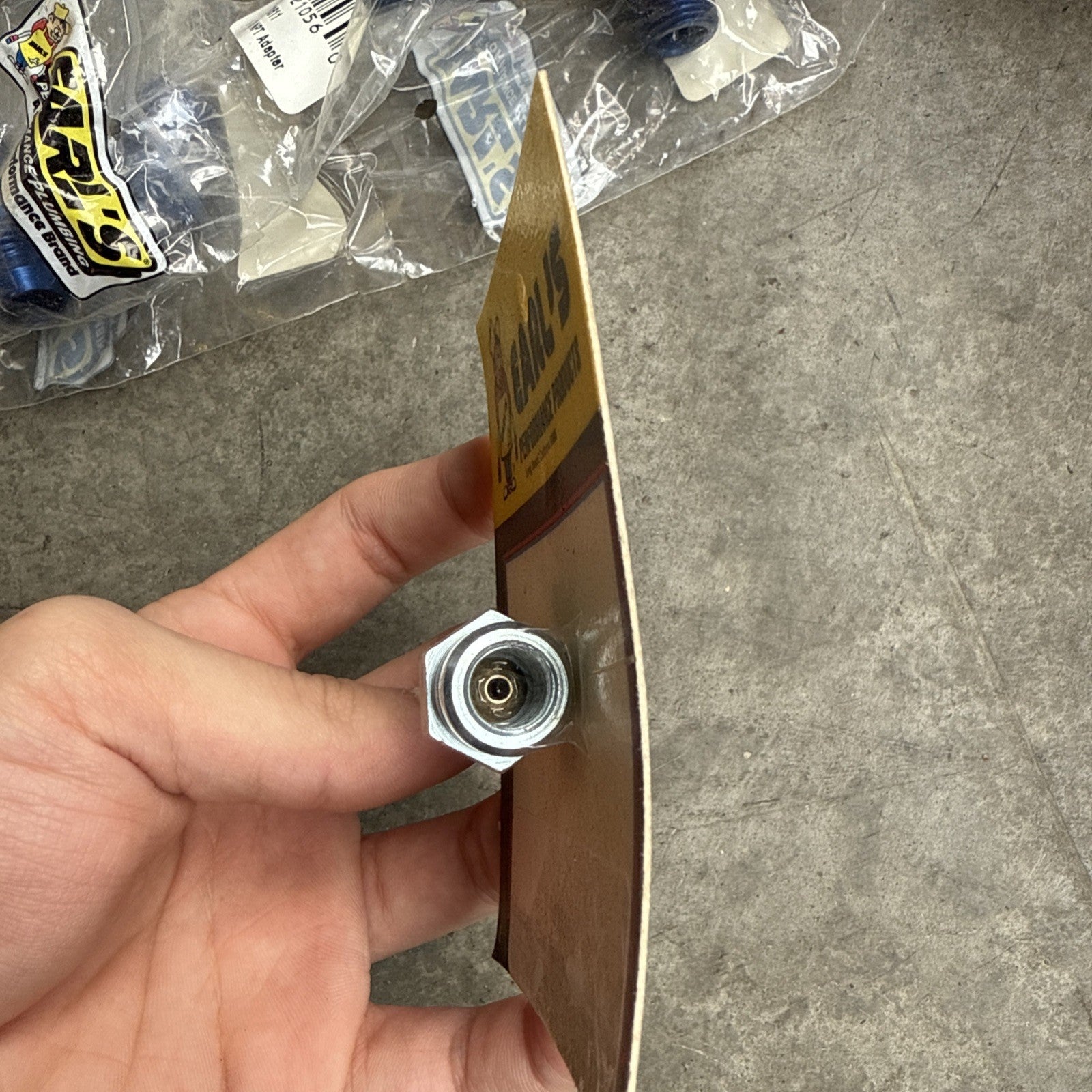 Earl's 989537 Brake Fitting Adapter2
