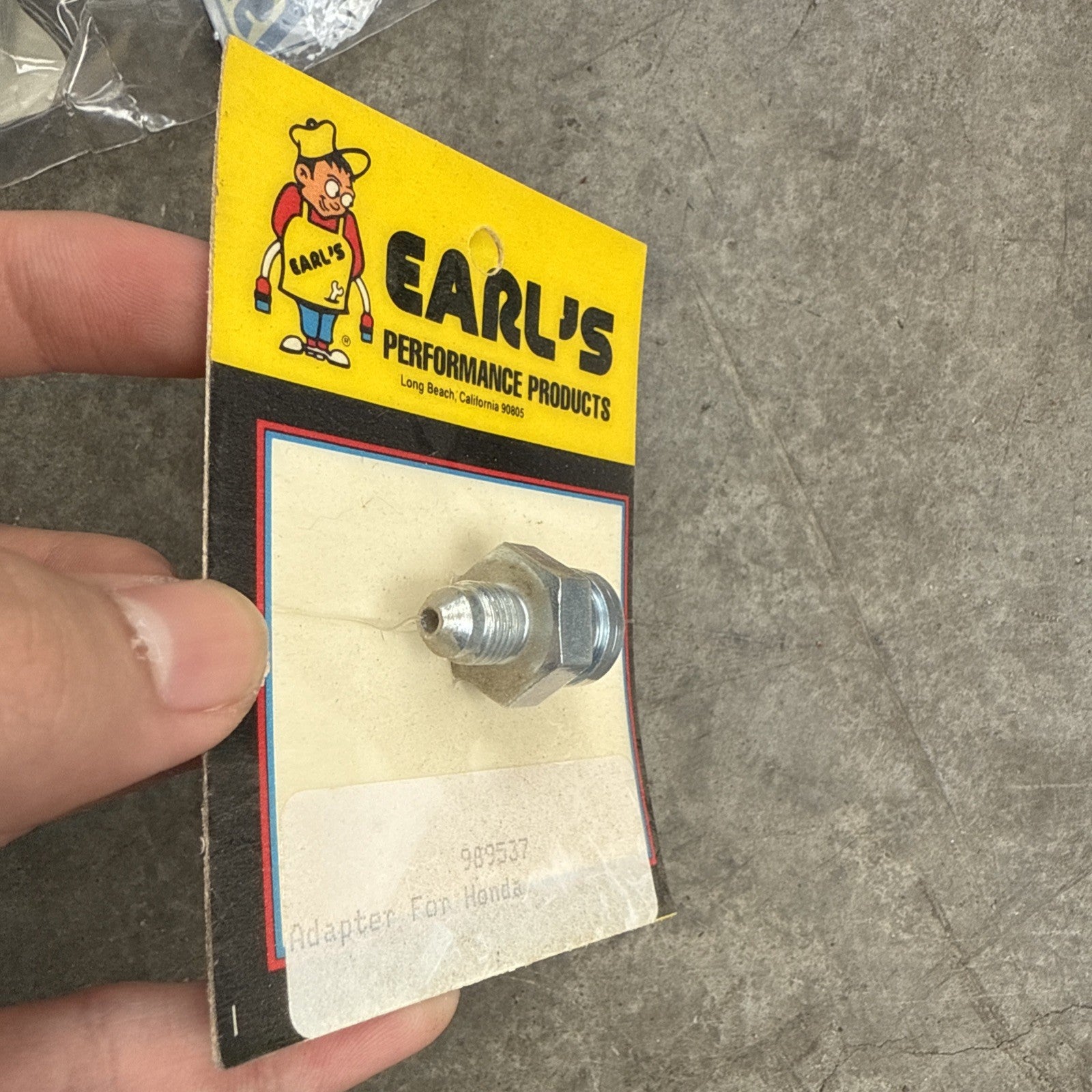 Earl's 989537 Brake Fitting Adapter3