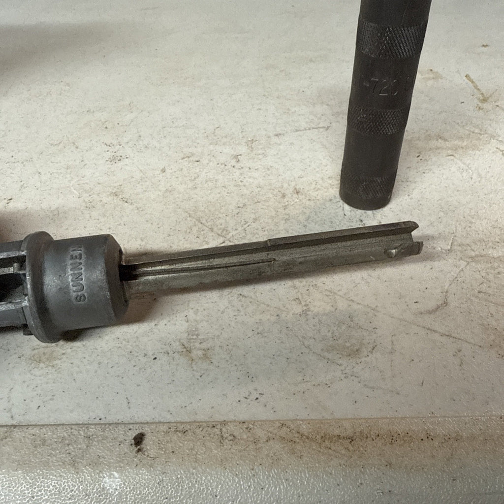 Sunnen mandrel KL-681M with truing sleeve ST-718 ST-7206