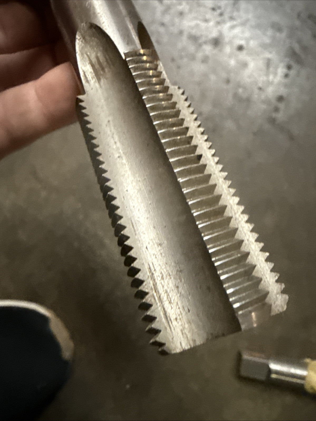 D. T. E. Co.  1-1/16 - 12 PIPE TAP HIGH SPEED6