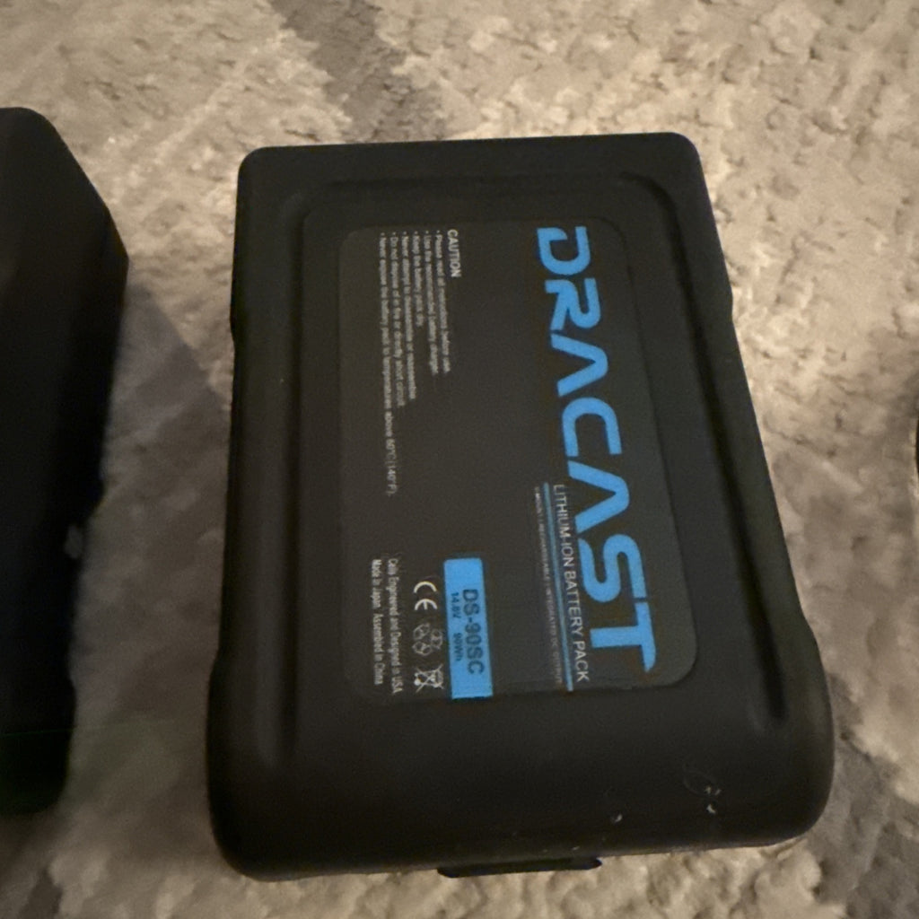Dracast D-25 Dual Charger Adapter with Two DS-90SC V-Mount Battery Pack7